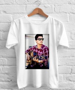 Bruno Mars acoustic T-Shirt